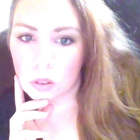 Meet your Posher, Meg - Picture 1 of 1